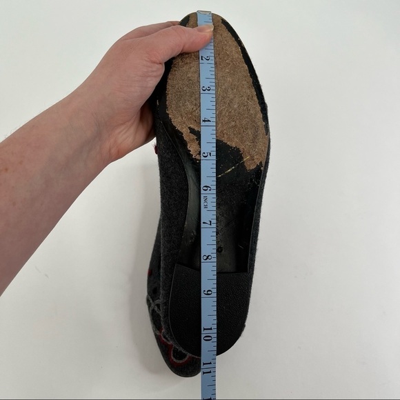 STUART WEITZMAN Smokey Grey Floral Jewel Felt Wool Ballerina Office Flats Shoes - Picture 14 of 14